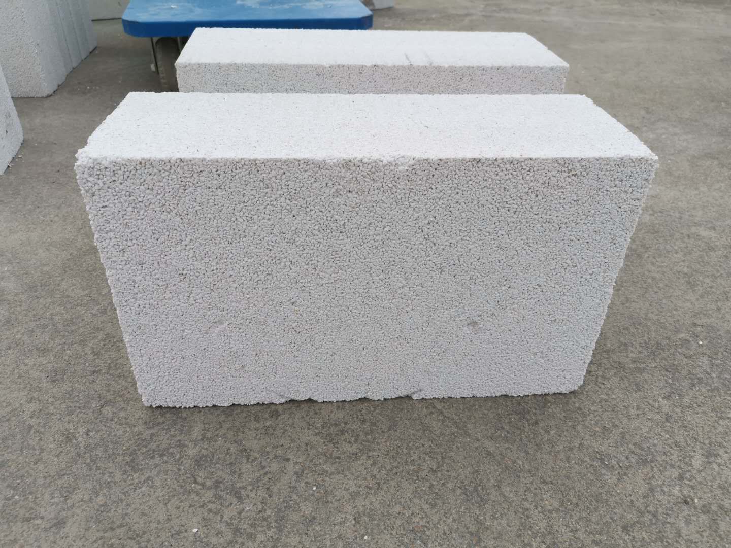 珍珠巖板